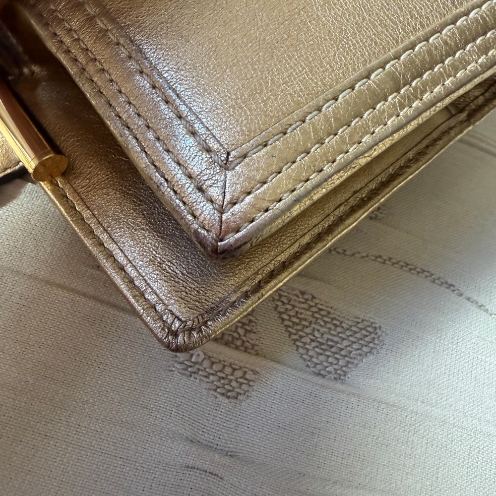 PREOWNED Coach gold leather Turnlock Agenda Wallet - Picture 10 of 12